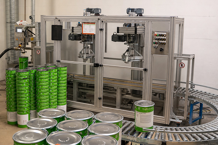 Filling systems for construction chemicals
